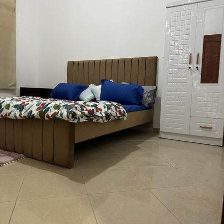 One Bhk - Spacious & Entire Place Apartment Abu Dhabi Exterior photo